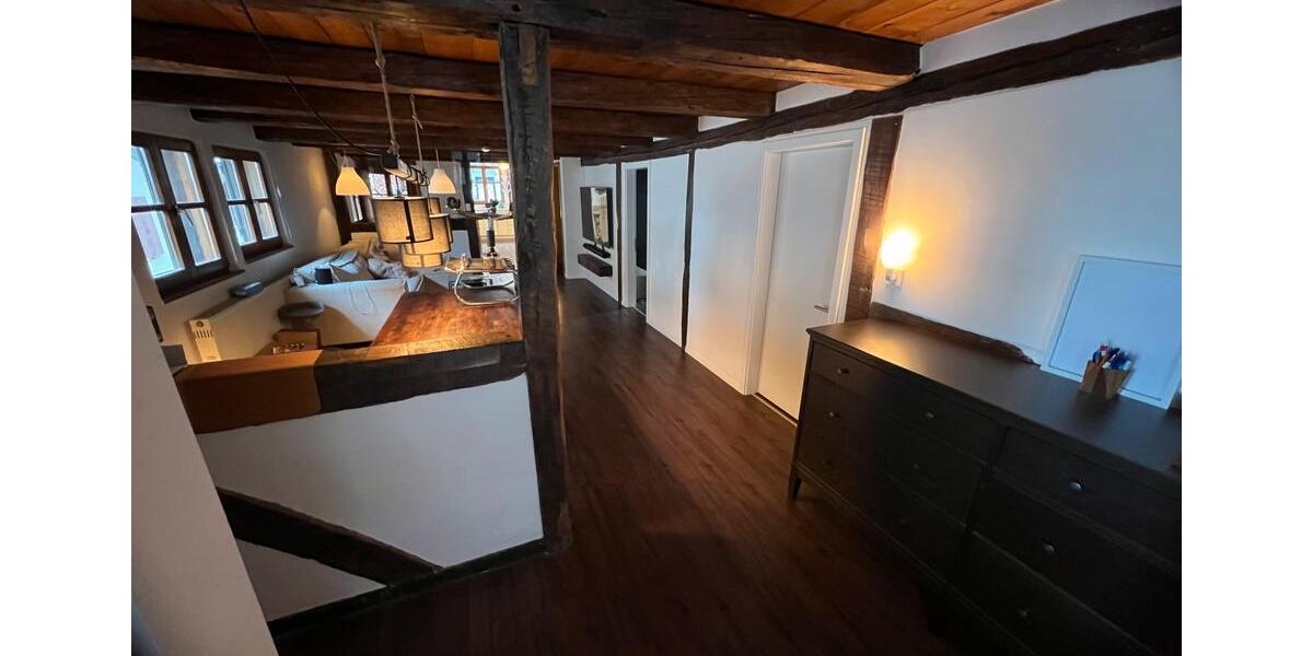 700€ insgesamt, keine versteckten Kosten (Village-Neuf,FR) 8 zimmer