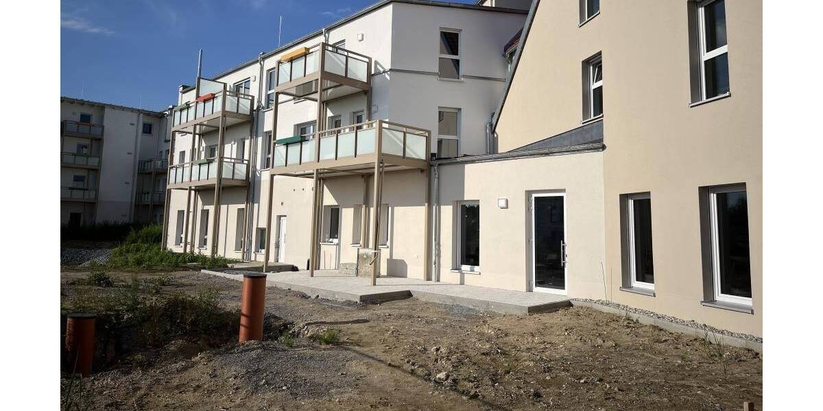 Etagenwohnung Arnsdorf - 2 Zimmer, 72 m&sup2;, 730&euro; | Angebot:25709062