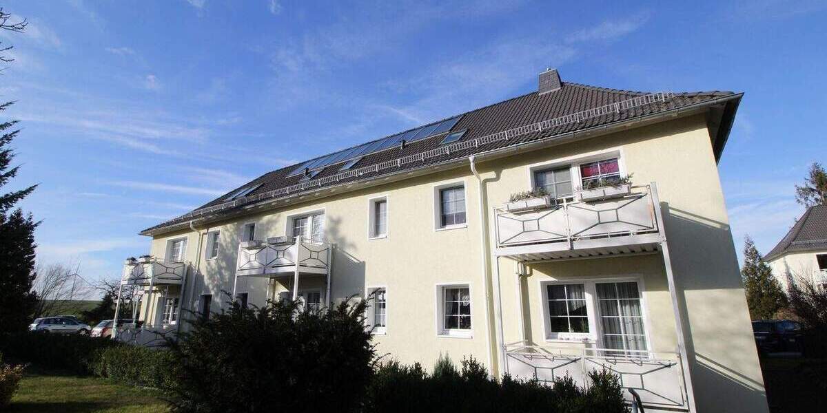 Etagenwohnung Crimmitschau - 3 Zimmer, 76 m&sup2;, 499&euro; | Angebot:25745326