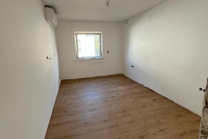 Wohnung Karlsruhe Hagsfeld - 3 Zimmer, 85 m&sup2;, 1.700&euro; | Angebot:26431969