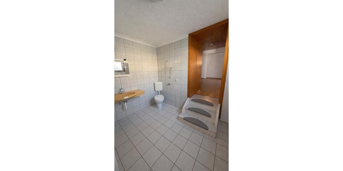 Etagenwohnung Saarlouis - 1 Zimmer, 98 m&sup2;, 790&euro; | Angebot:24730581