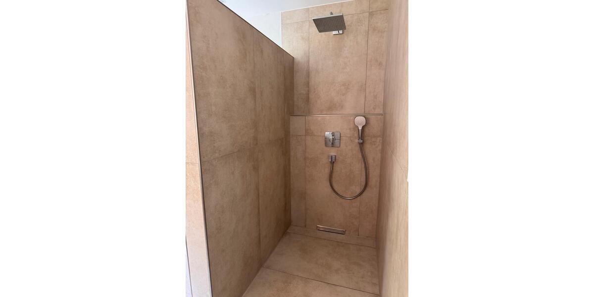 Etagenwohnung Walsdorf - 6 Zimmer, 210 m&sup2;, 1.150&euro; | Angebot:22152708