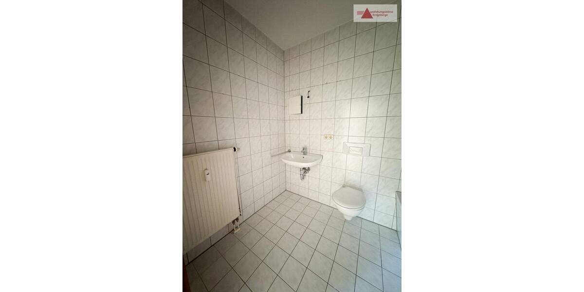 3-Raum-Wohnung mit Balkon & Einbauküche in Bermsgrün 3 zimmer