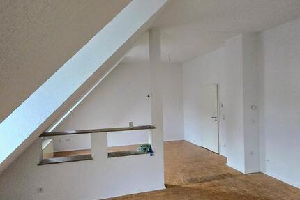 Wohnung Wuppertal Barmen - 4 Zimmer, 102 m&sup2;, 858&euro; | Angebot:25366763