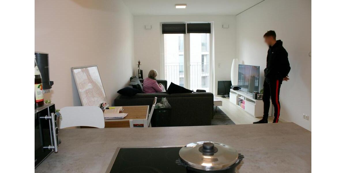 Etagenwohnung Kiel - 2 Zimmer, 71 m&sup2;, 1.190&euro; | Angebot:26480953