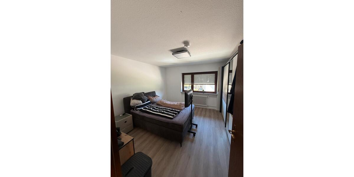 Etagenwohnung Titisee-Neustadt Neustadt - 3 Zimmer, 99 m&sup2;, 1.185&euro; | Angebot:26313636