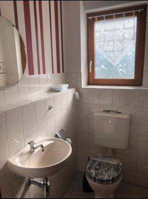 Dachgeschoßwohnung Seewald - 4 Zimmer, 116 m&sup2;, 900&euro; | Angebot:26403096