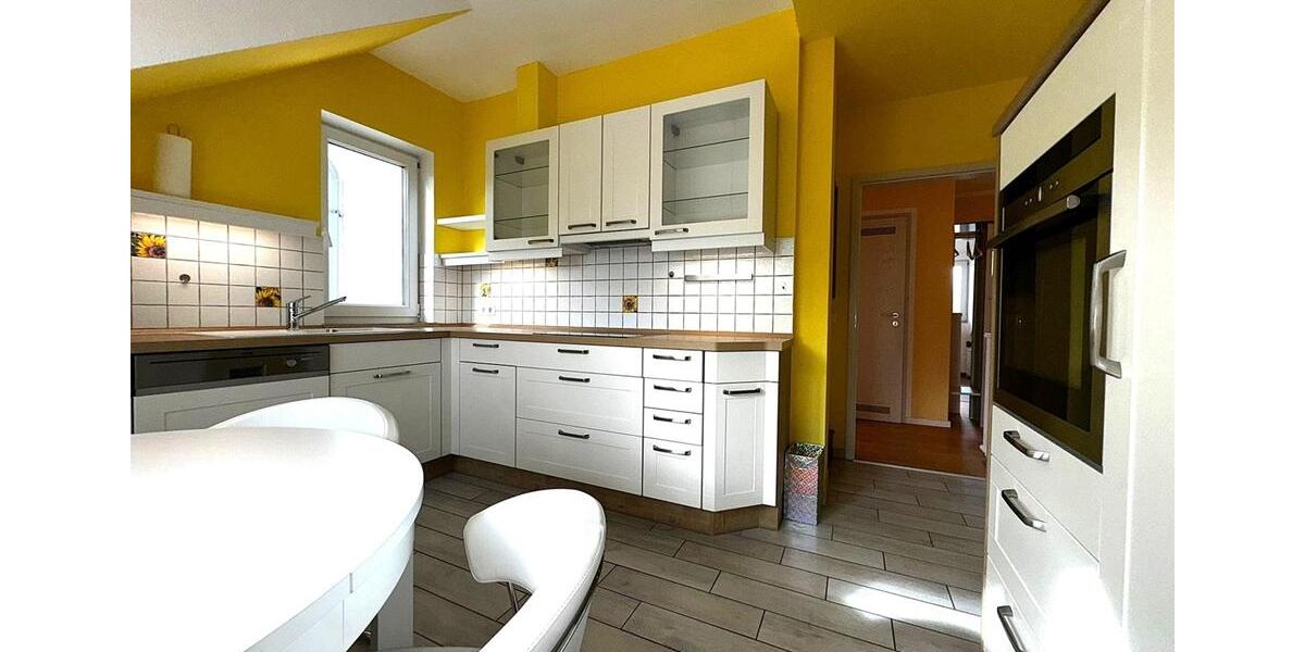 Dachgeschoßwohnung Wiesbaden Mainz-Kastel - 2 Zimmer, 65 m&sup2;, 1.160&euro; | Angebot:25899521