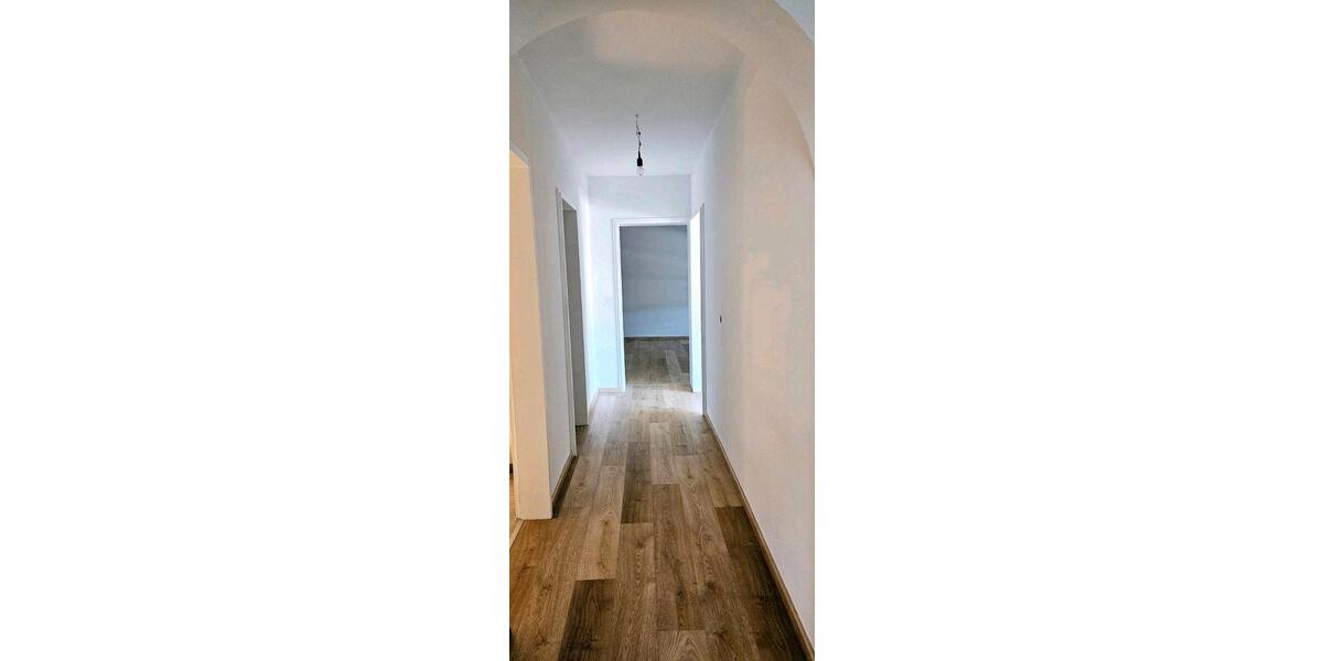 Erdgeschoßwohnung Neunkirchen - 3 Zimmer, 117 m&sup2;, 750&euro; | Angebot:26413817