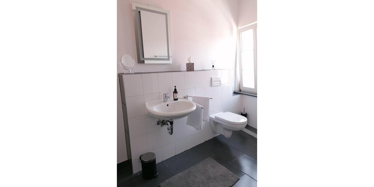 Wohnen auf Zeit Bünde - 1 Zimmer, 70 m&sup2;, 50&euro; | Angebot:26227012