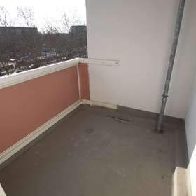 3-Zimmer-Wohnung mit BALKON, Badewanne, neu renoviert 3 zimmer
