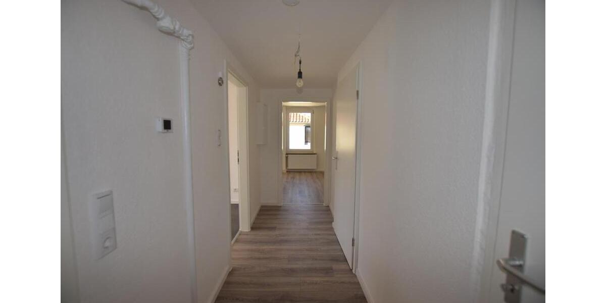 Dachgeschoßwohnung Hameln - 2 Zimmer, 50 m&sup2;, 350&euro; | Angebot:26671606