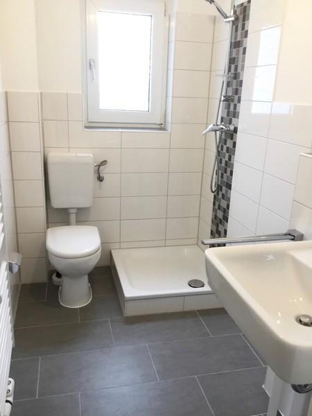 Großzügige 1-Zimmer-Wohnung mit Tagslichtbad und Balkon zimmer