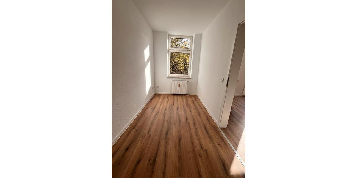 Etagenwohnung Weißenfels - 4 Zimmer, 95 m&sup2;, 730&euro; | Angebot:24672946