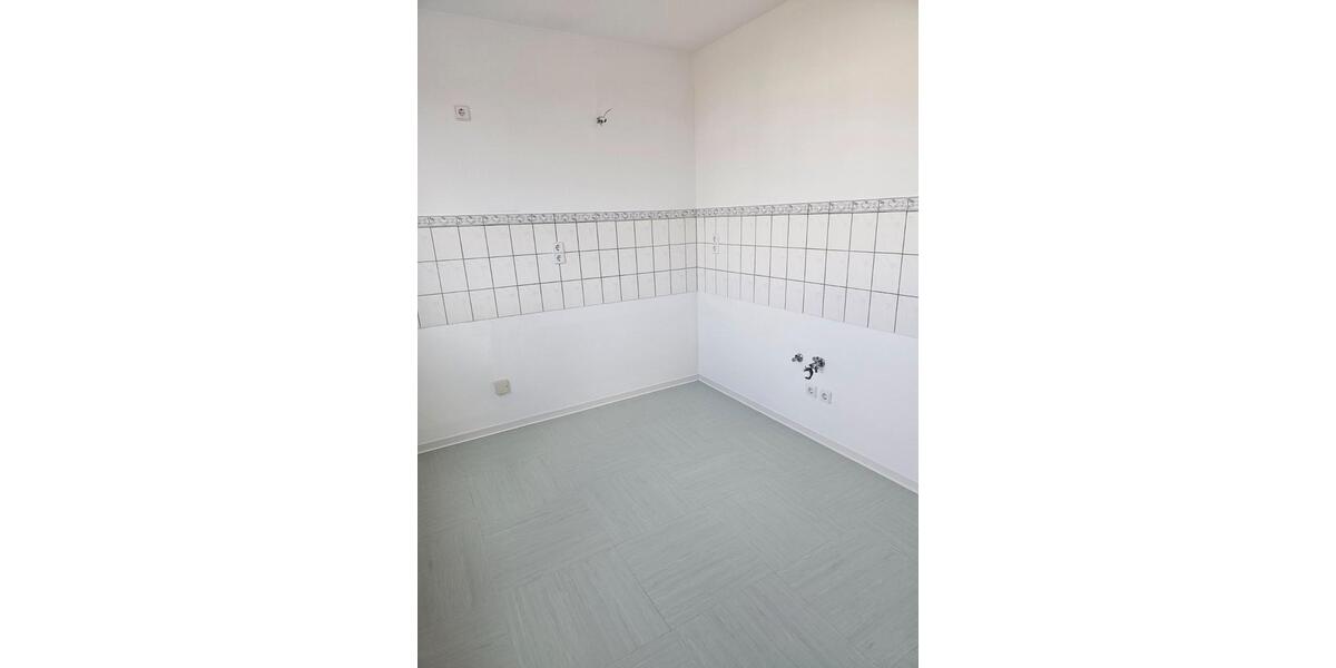 Etagenwohnung Magdeburg Alt Olvenstedt - 3 Zimmer, 77 m&sup2;, 515&euro; | Angebot:25974574