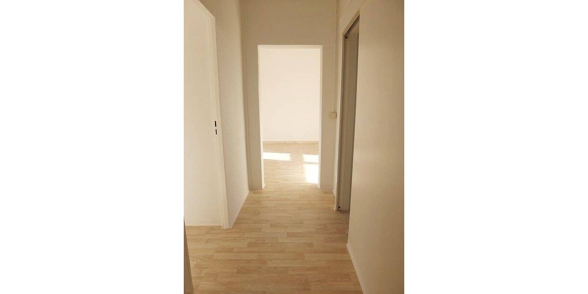 Etagenwohnung Döbeln Pommlitz - 3 Zimmer, 63 m&sup2;, 319&euro; | Angebot:26758665