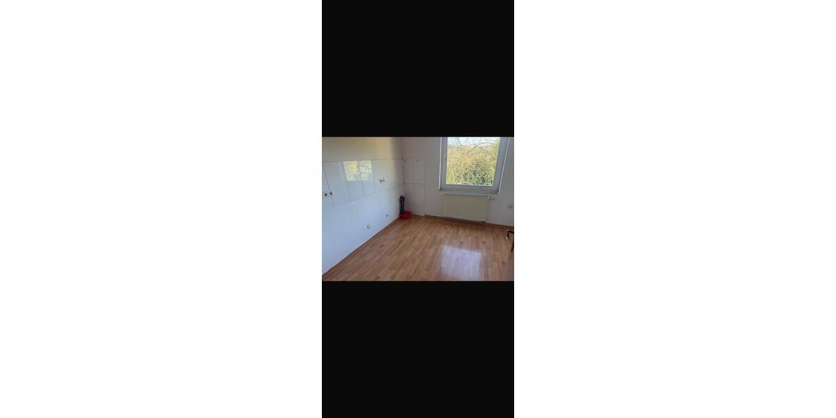Etagenwohnung Finnentrop - 3 Zimmer, 75 m&sup2;, 570&euro; | Angebot:26564961