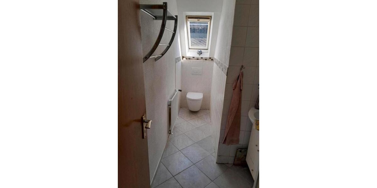 Dachgeschoßwohnung Weiler bei Bingen - 2 Zimmer, 45 m&sup2;, 400&euro; | Angebot:25866839