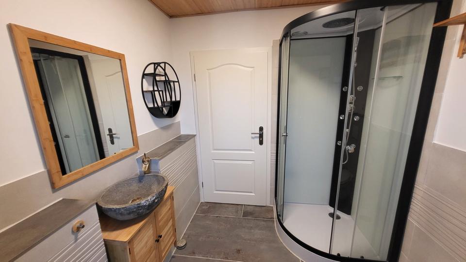 Erdgeschoßwohnung Habichtswald - 2.5 Zimmer, 110 m&sup2;, 850&euro; | Angebot:26039094