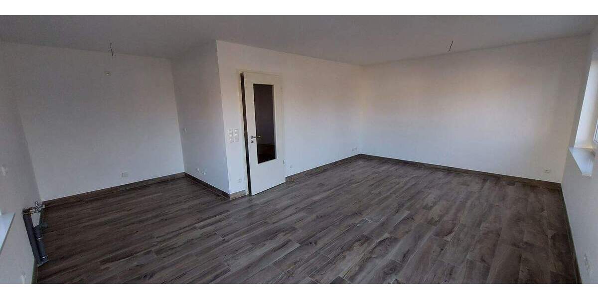 Etagenwohnung Stralsund Andershof - 5 Zimmer, 127 m&sup2;, 1.650&euro; | Angebot:24834494