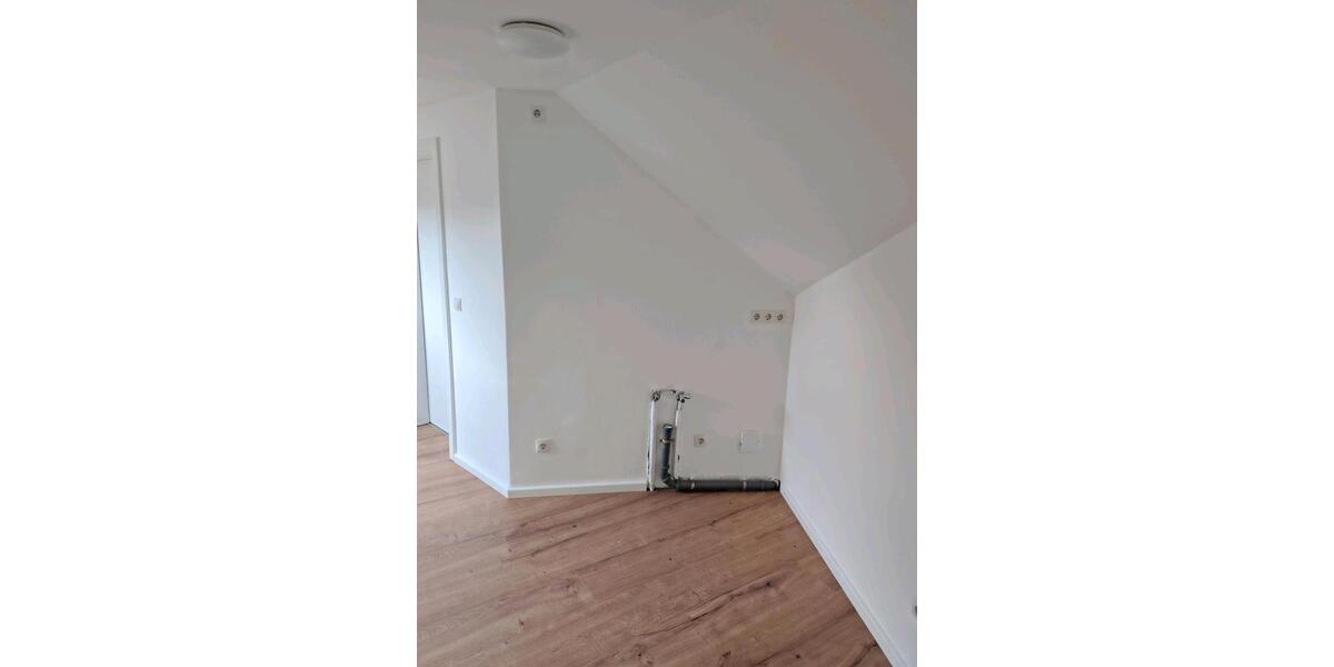 Dachgeschoßwohnung Hamminkeln - 3 Zimmer, 30 m&sup2;, 390&euro; | Angebot:26623769