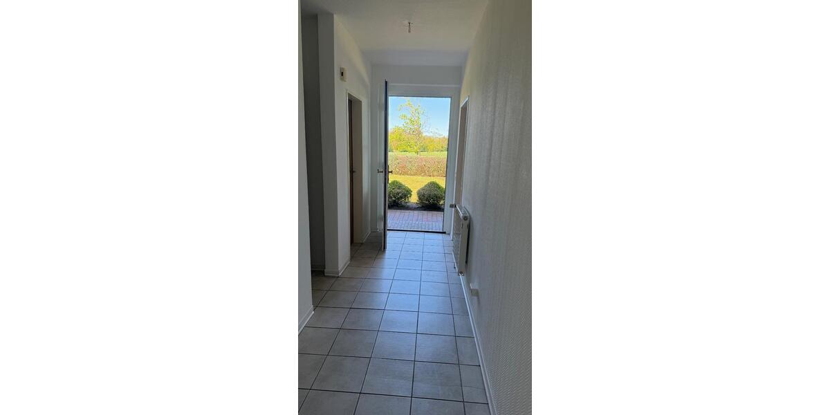 Erdgeschoßwohnung Uplengen - 4 Zimmer, 106 m&sup2;, 595&euro; | Angebot:26532141