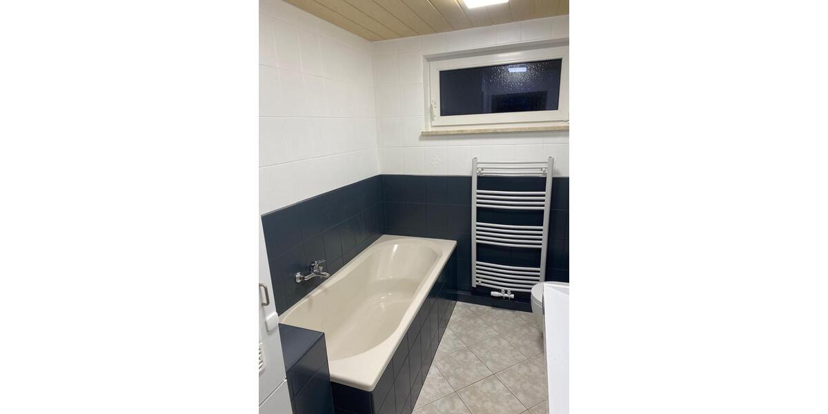 Doppel-Haus-Hälfte in 09599 Freiberg zu vermieten 5 zimmer