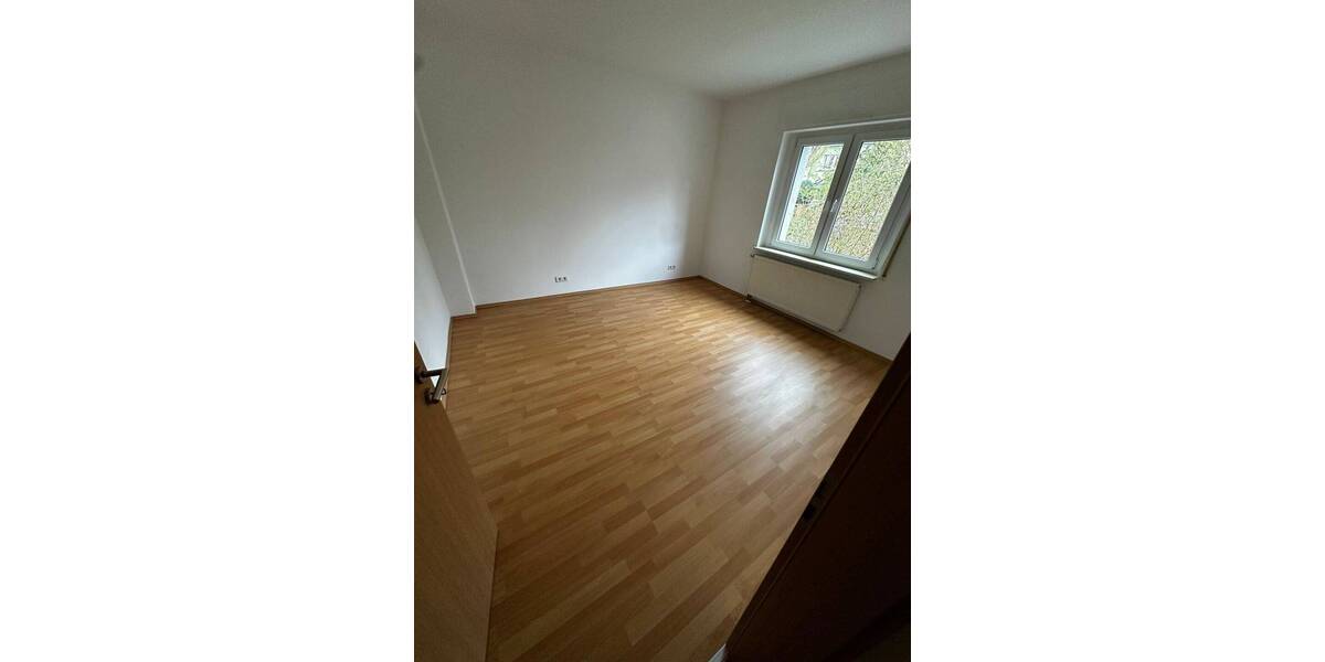 Etagenwohnung Naumburg (Saale) Naumburg - 3 Zimmer, 72 m&sup2;, 468&euro; | Angebot:26106683