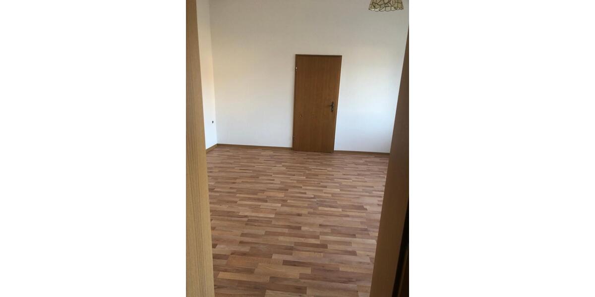 Erdgeschoßwohnung Wagenfeld - 5 Zimmer, 140 m&sup2;, 925&euro; | Angebot:24379134
