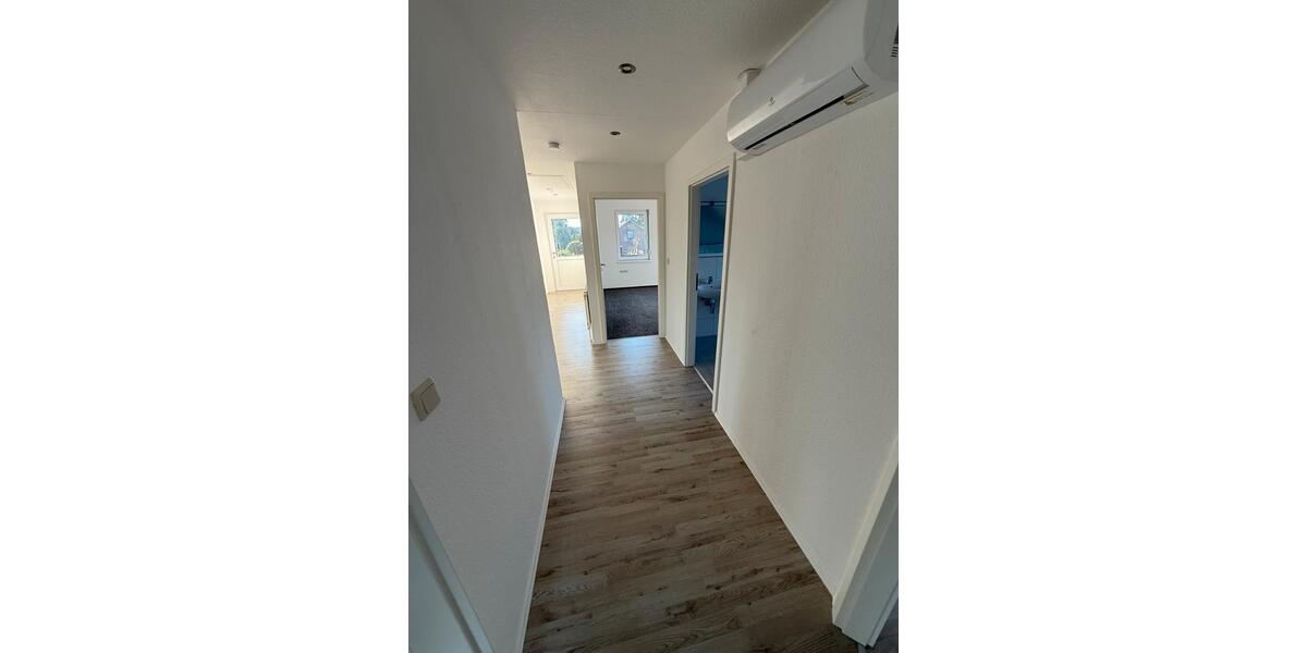 Dachgeschoßwohnung Barßel - 3 Zimmer, 90 m&sup2;, 600&euro; | Angebot:24337759