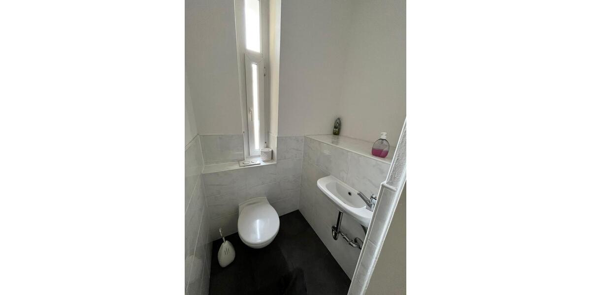 Wohnen auf Zeit Nürnberg Sankt Leonhard - 5 Zimmer, 96 m&sup2;, 365&euro; | Angebot:26515243