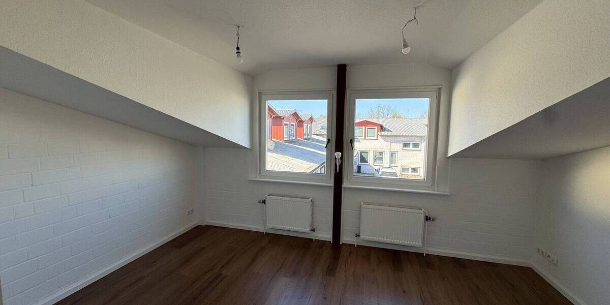 Etagenwohnung Brackel - 3 Zimmer, 82 m&sup2;, 820&euro; | Angebot:26127460