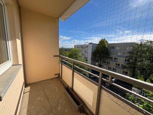 Etagenwohnung Zwickau Neuplanitz - 4 Zimmer, 85 m&sup2;, 500&euro; | Angebot:26673963