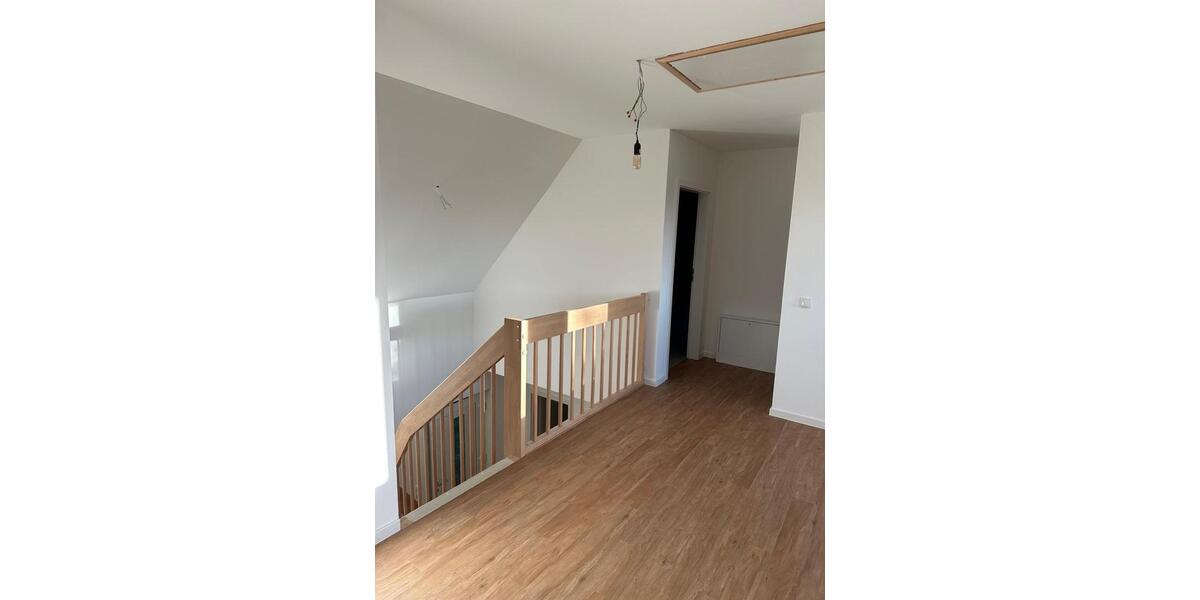 Einfamilienhaus Stelle - 4.5 Zimmer, 130 m&sup2;, 1.850&euro; | Angebot:25289268