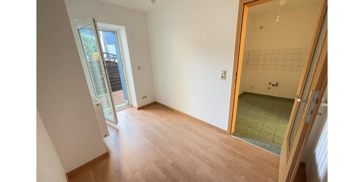 Erdgeschoßwohnung Burgstädt - 2 Zimmer, 36 m&sup2;, 210&euro; | Angebot:24440962