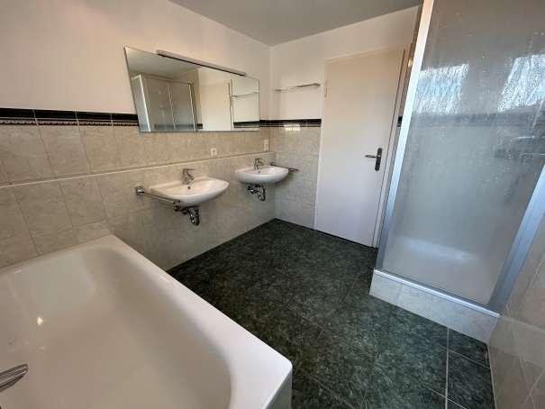 Dachgeschoßwohnung Waldshut-Tiengen Tiengen - 4 Zimmer, 115 m&sup2;, 850&euro; | Angebot:26066450