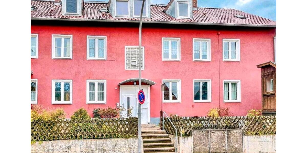 Dachgeschoßwohnung Bayreuth Bernecker Straße / Insel / Riedelsberg - 2.5 Zimmer, 62 m&sup2;, 750&euro; | Angebot:26579883
