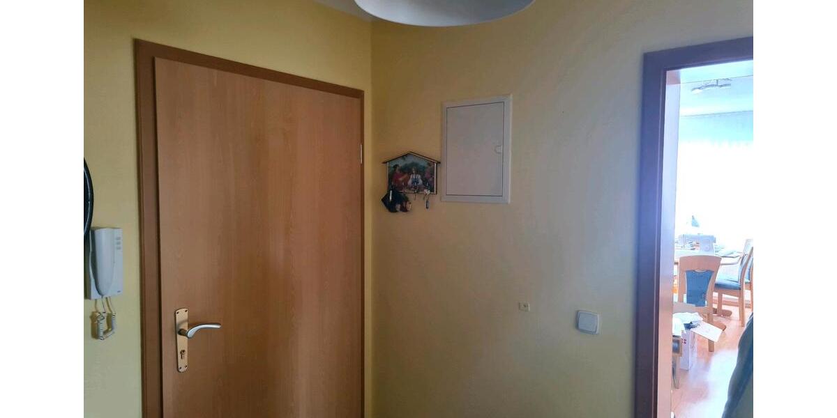 Dachgeschoßwohnung Bünde - 3 Zimmer, 76 m&sup2;, 820&euro; | Angebot:25830195