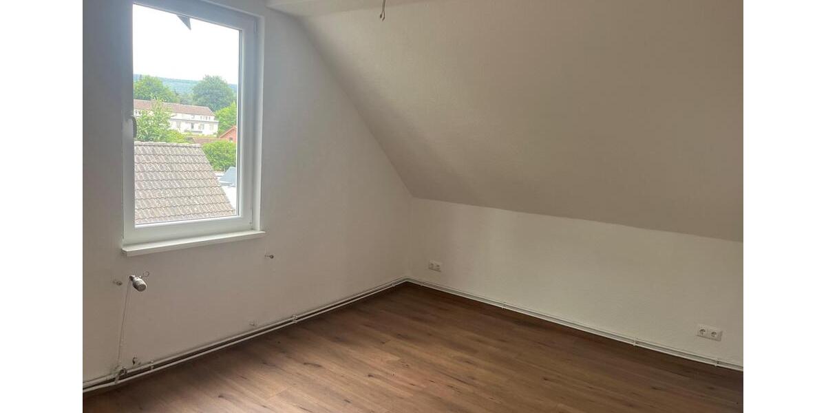 Dachgeschoßwohnung Holzminden - 3 Zimmer, 65 m&sup2;, 650&euro; | Angebot:24857490