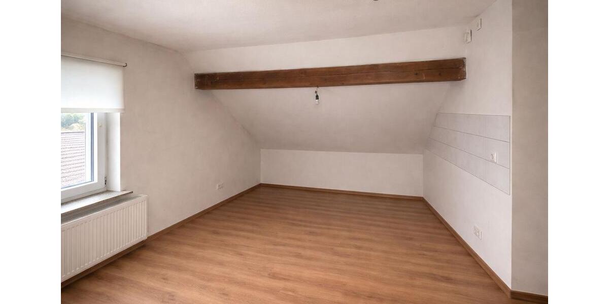 Dachgeschoßwohnung Eschenburg - 1 Zimmer, 56 m&sup2;, 550&euro; | Angebot:26223339