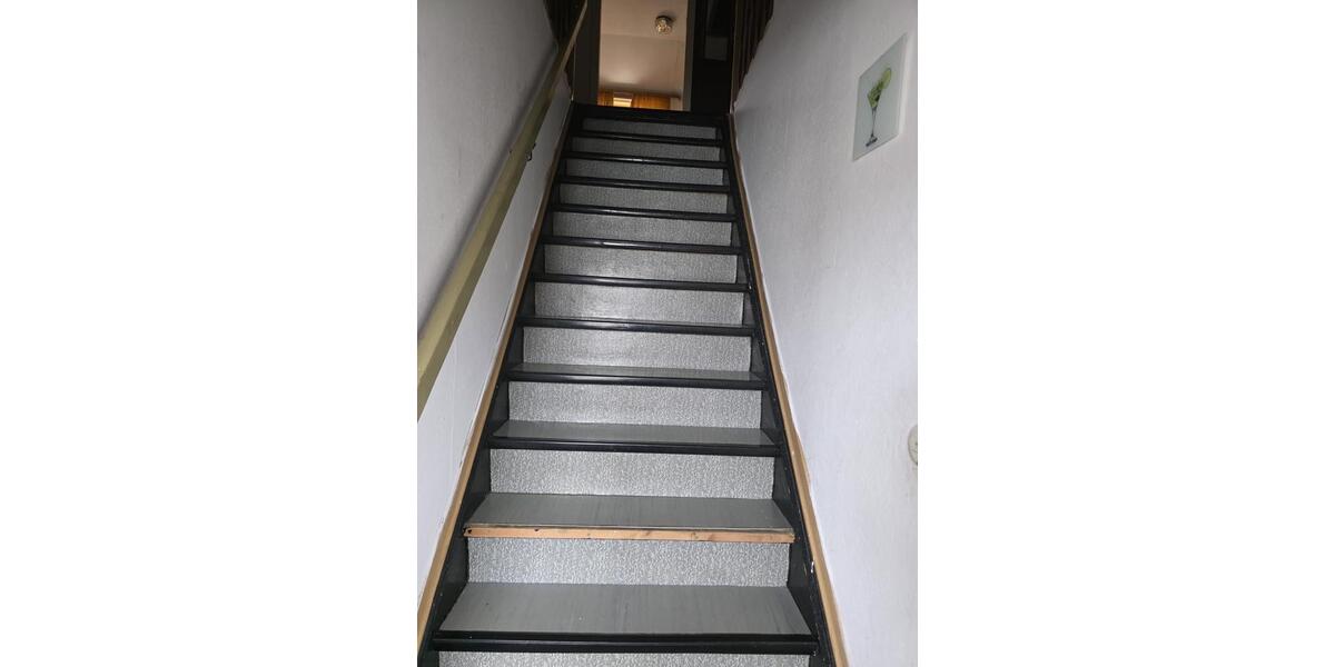 Einfamilienhaus Einbeck - 11 Zimmer, 253 m&sup2;, 1.200&euro; | Angebot:26500466