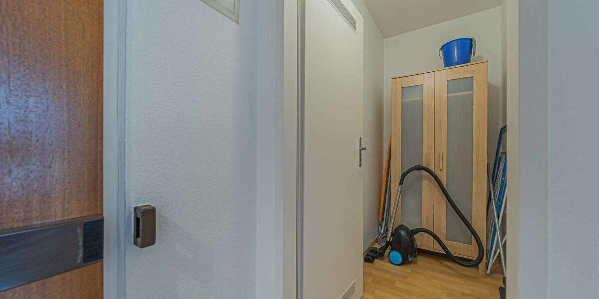 Etagenwohnung Frankfurt am Main Westend-Süd - 2 Zimmer, 66 m&sup2;, 2.490&euro; | Angebot:25661903