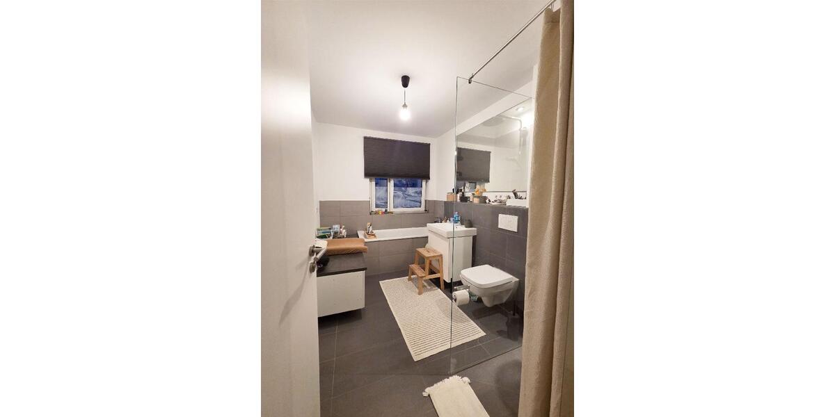 Etagenwohnung Leichlingen (Rheinland) - 4 Zimmer, 112 m&sup2;, 1.555&euro; | Angebot:26565261