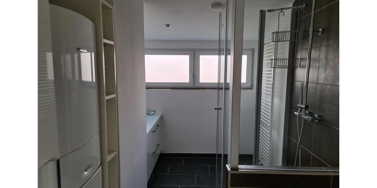 Dachgeschoßwohnung Stuttgart Stuttgart-Ost - 3.5 Zimmer, 96 m&sup2;, 1.600&euro; | Angebot:26641216