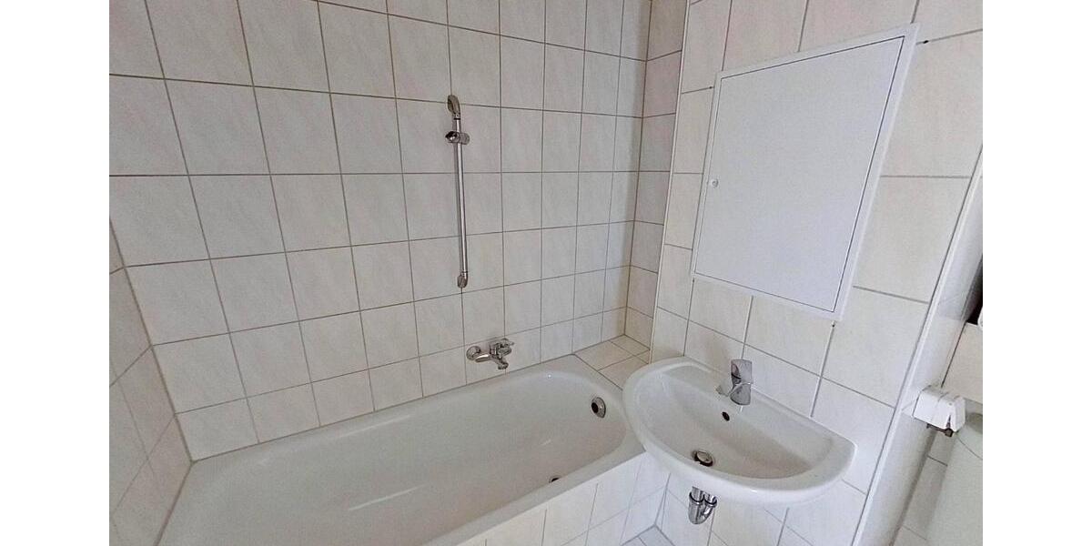 Etagenwohnung Magdeburg Hopfengarten - 3 Zimmer, 57 m&sup2;, 350&euro; | Angebot:24862410