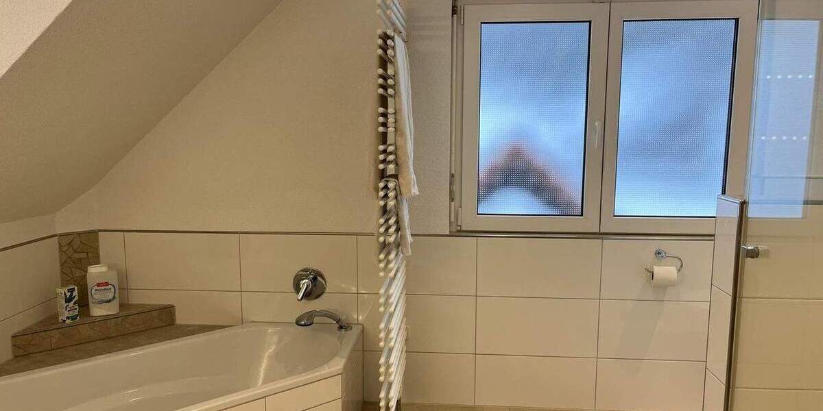 Einfamilienhaus Baiersbronn Obertal - 4 Zimmer, 145 m&sup2;, 1.300&euro; | Angebot:24713360