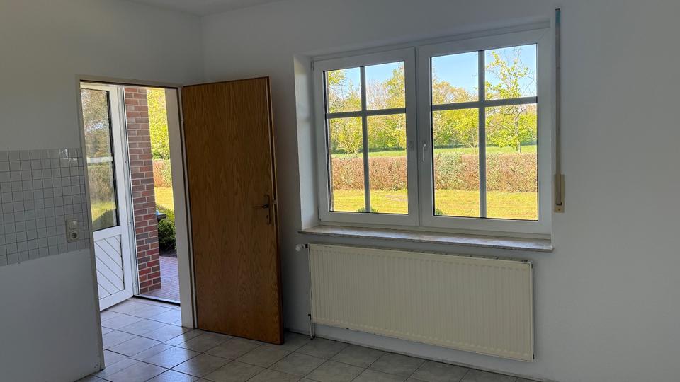 Erdgeschoßwohnung Uplengen - 4 Zimmer, 106 m&sup2;, 595&euro; | Angebot:26532141