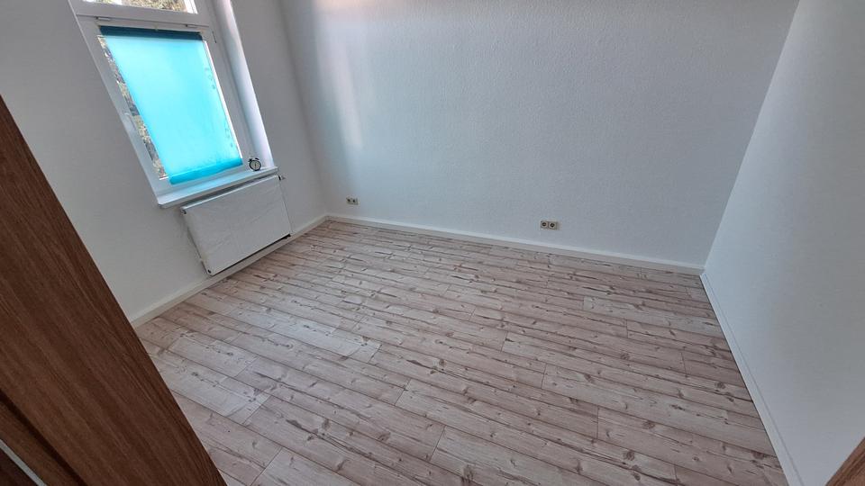 2-Raum Wohnung, provisionsfrei, 1.OG, renoviert 2 zimmer