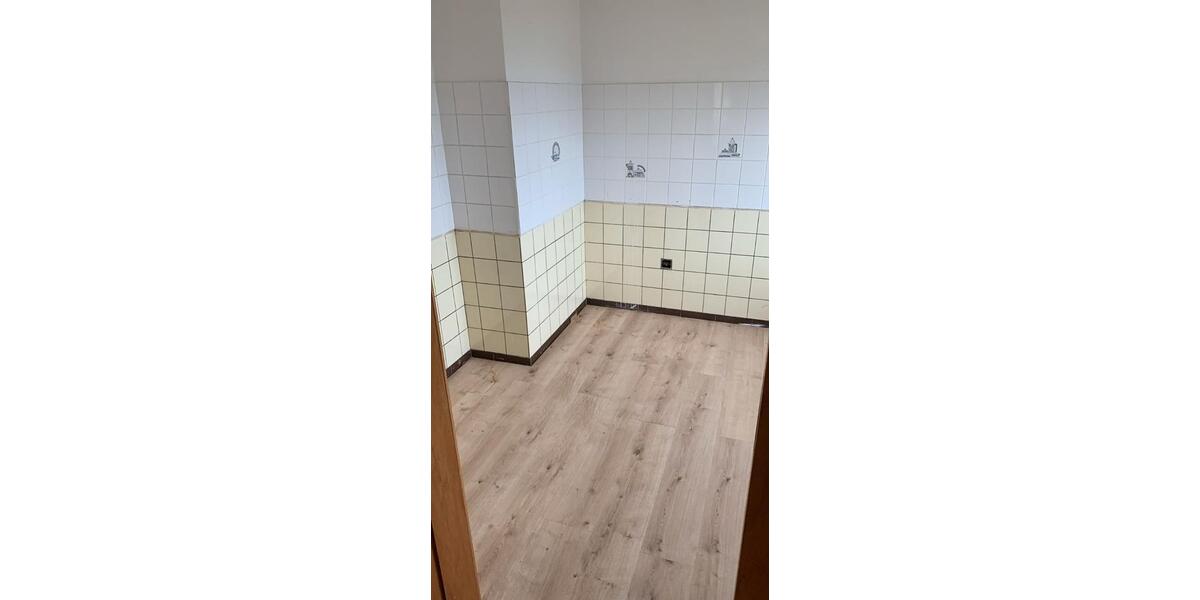 Erdgeschoßwohnung Limburg an der Lahn Eschhofen - 4 Zimmer, 86 m&sup2;, 700&euro; | Angebot:26598368