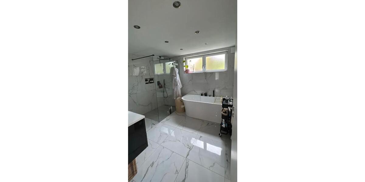 Erdgeschoßwohnung Rottenburg am Neckar - 3 Zimmer, 86 m&sup2;, 1.300&euro; | Angebot:26701929